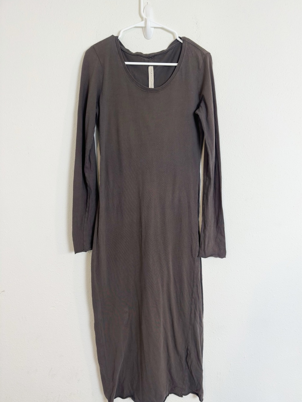 Raquele Allegra Long Sleeve taupe Midi tee shirt Dress